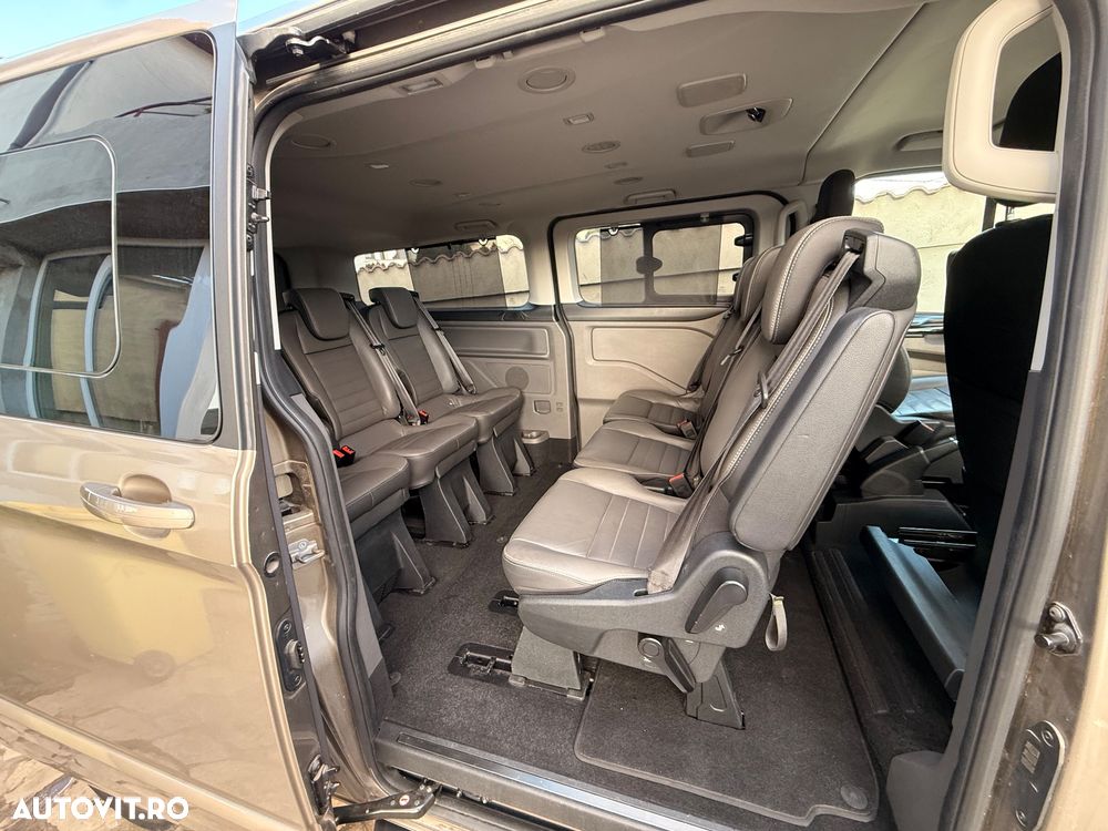 Ford Tourneo Custom - 19