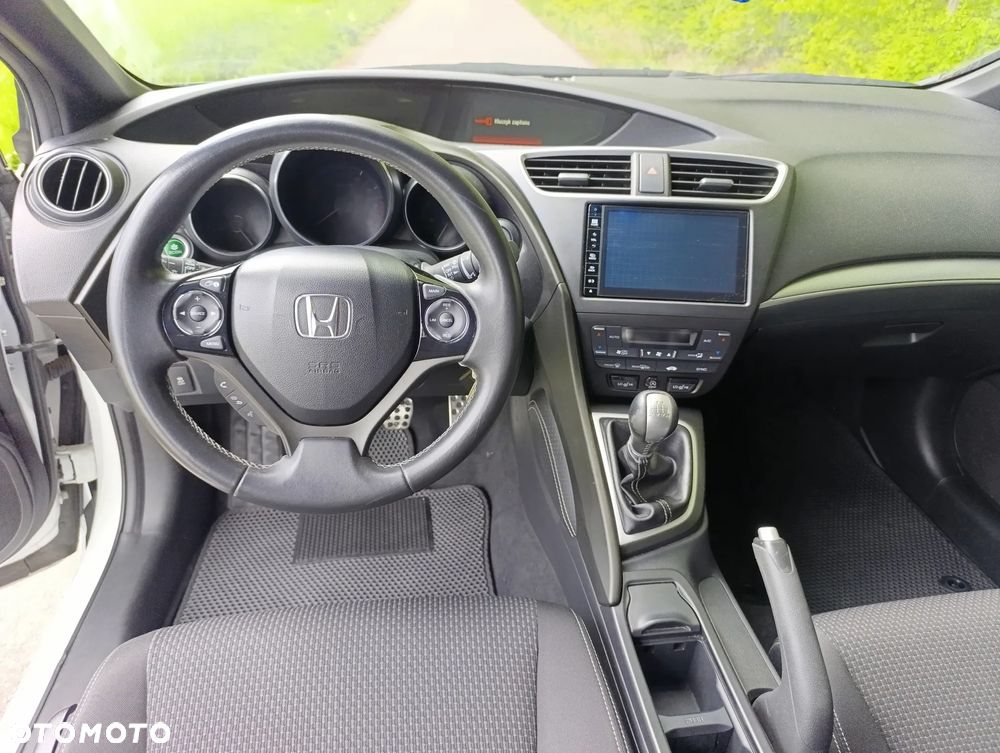 Honda Civic 1.8 Sport (Honda Connect+) - 14