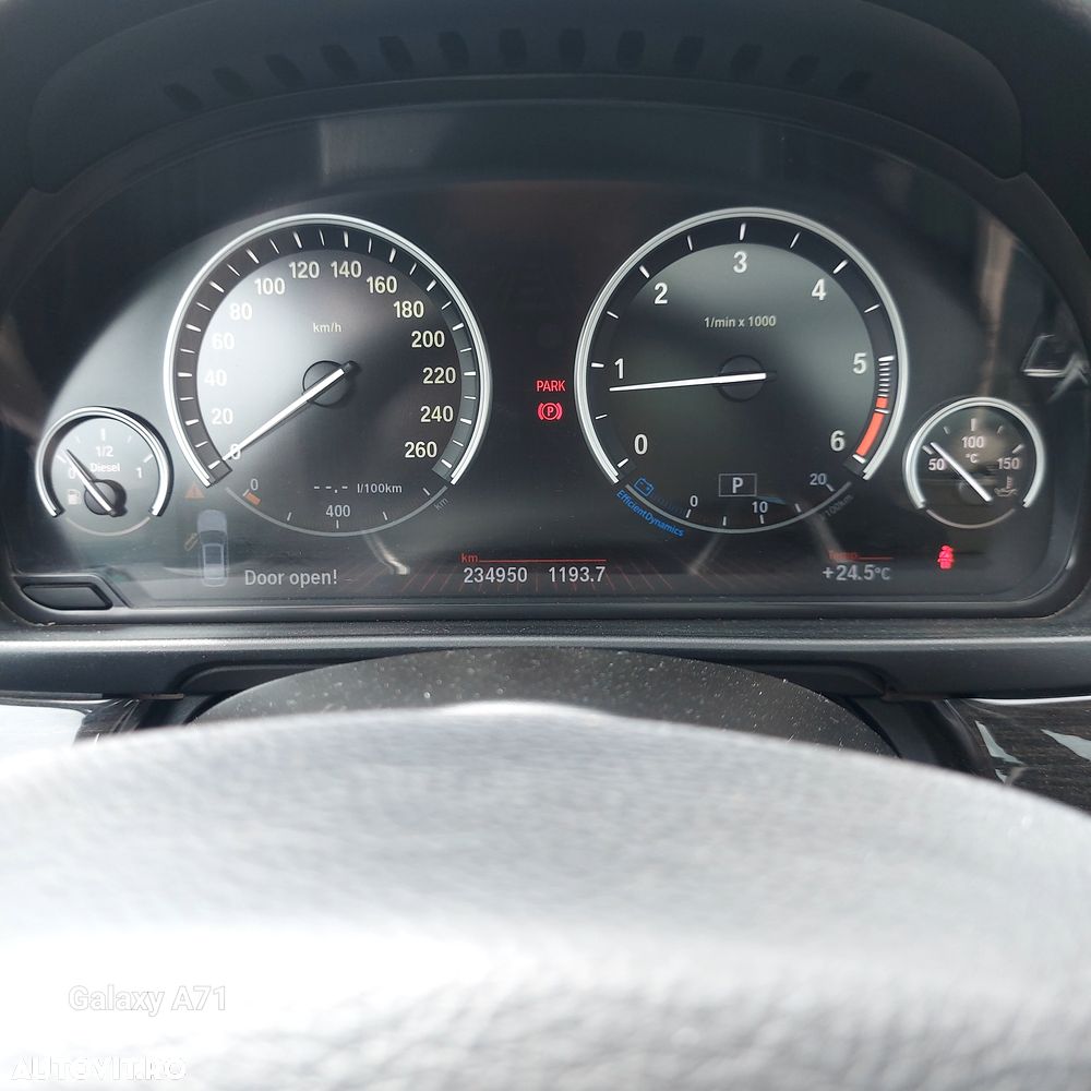 BMW Seria 5 525d Aut. - 13