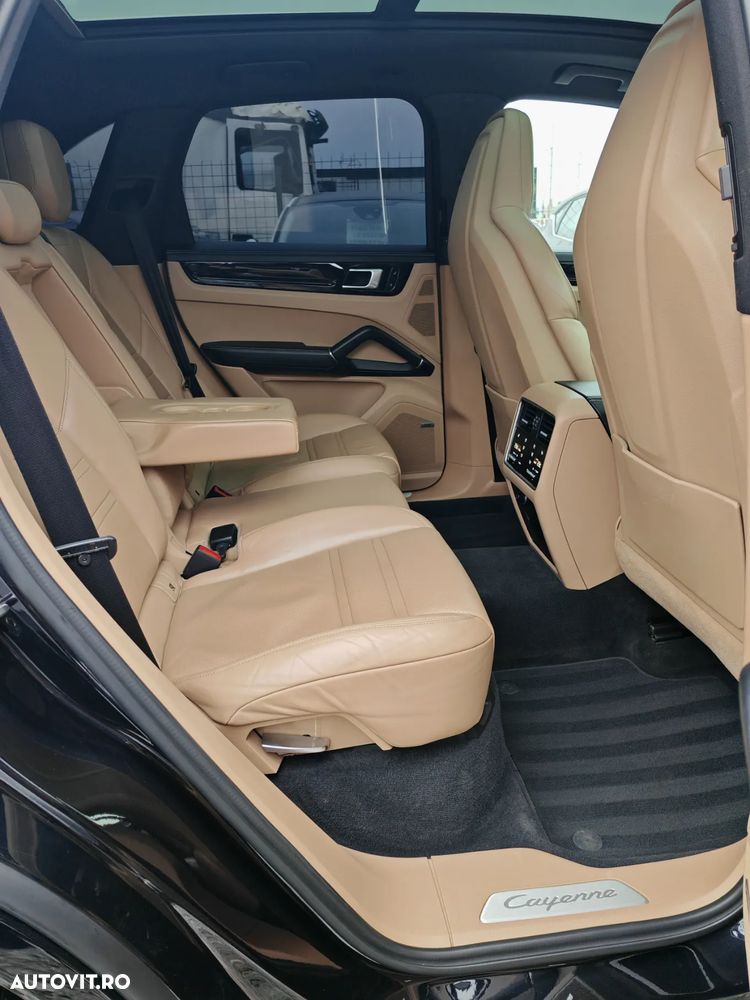 Porsche Cayenne E-Hybrid Tiptronic S - 27