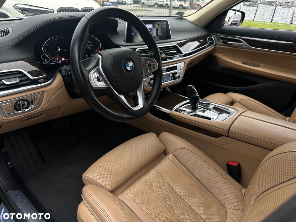 BMW Seria 7 740d xDrive - 5