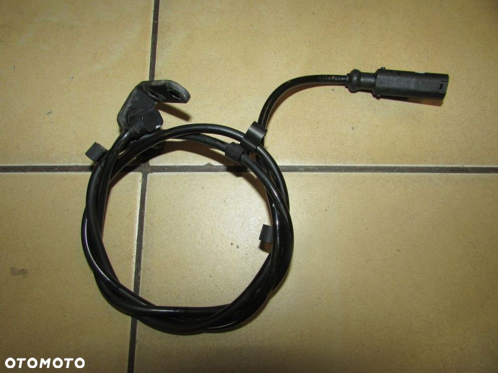 Benelli Leoncino 250 czujnik ABS przód - 2