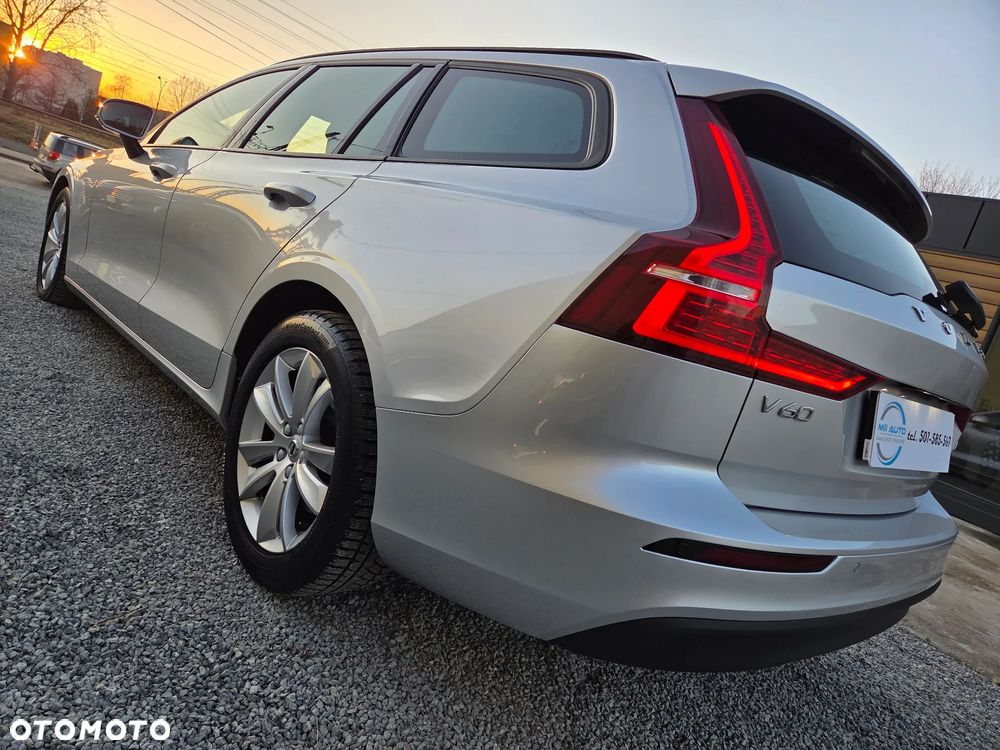 Volvo V60 D3 Momentum Pro - 9