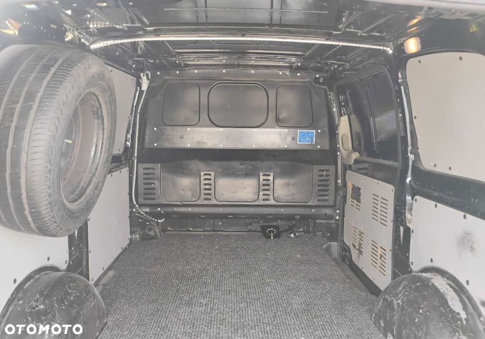 Mercedes-Benz VITO - 14
