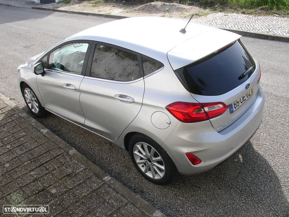 Ford Fiesta 1.0 EcoBoost Titanium - 5