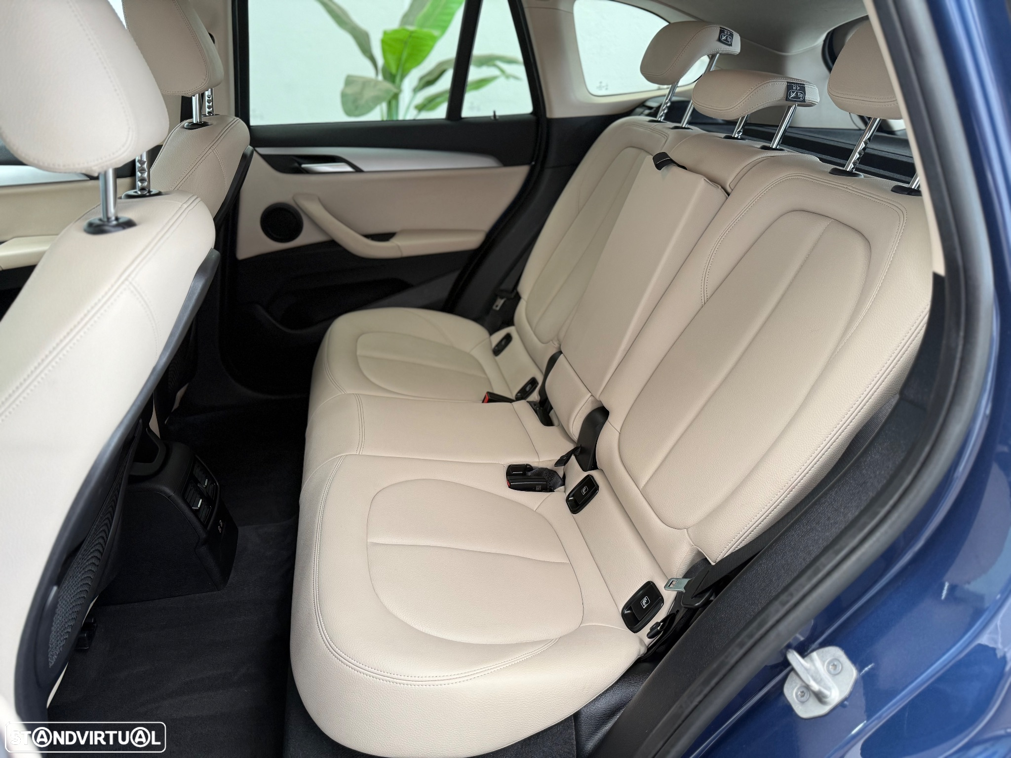 BMW X1 25 e xDrive xLine - 6