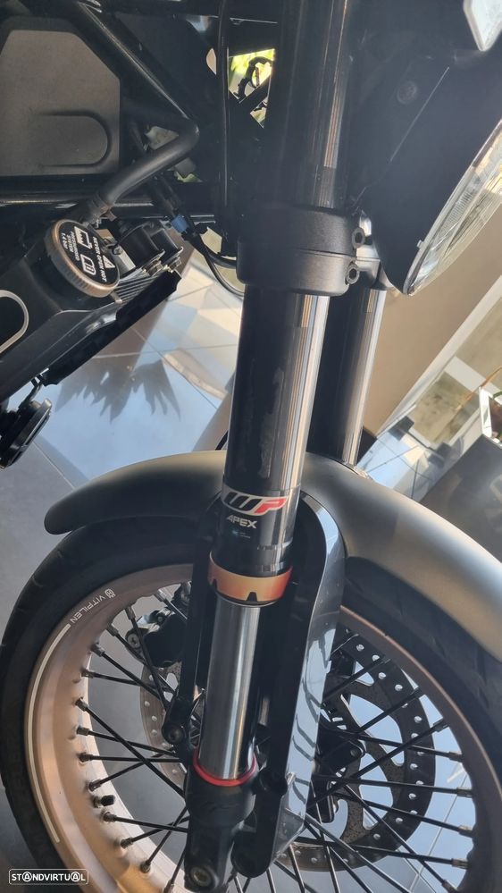 Husqvarna Vitpilen 401 - 8