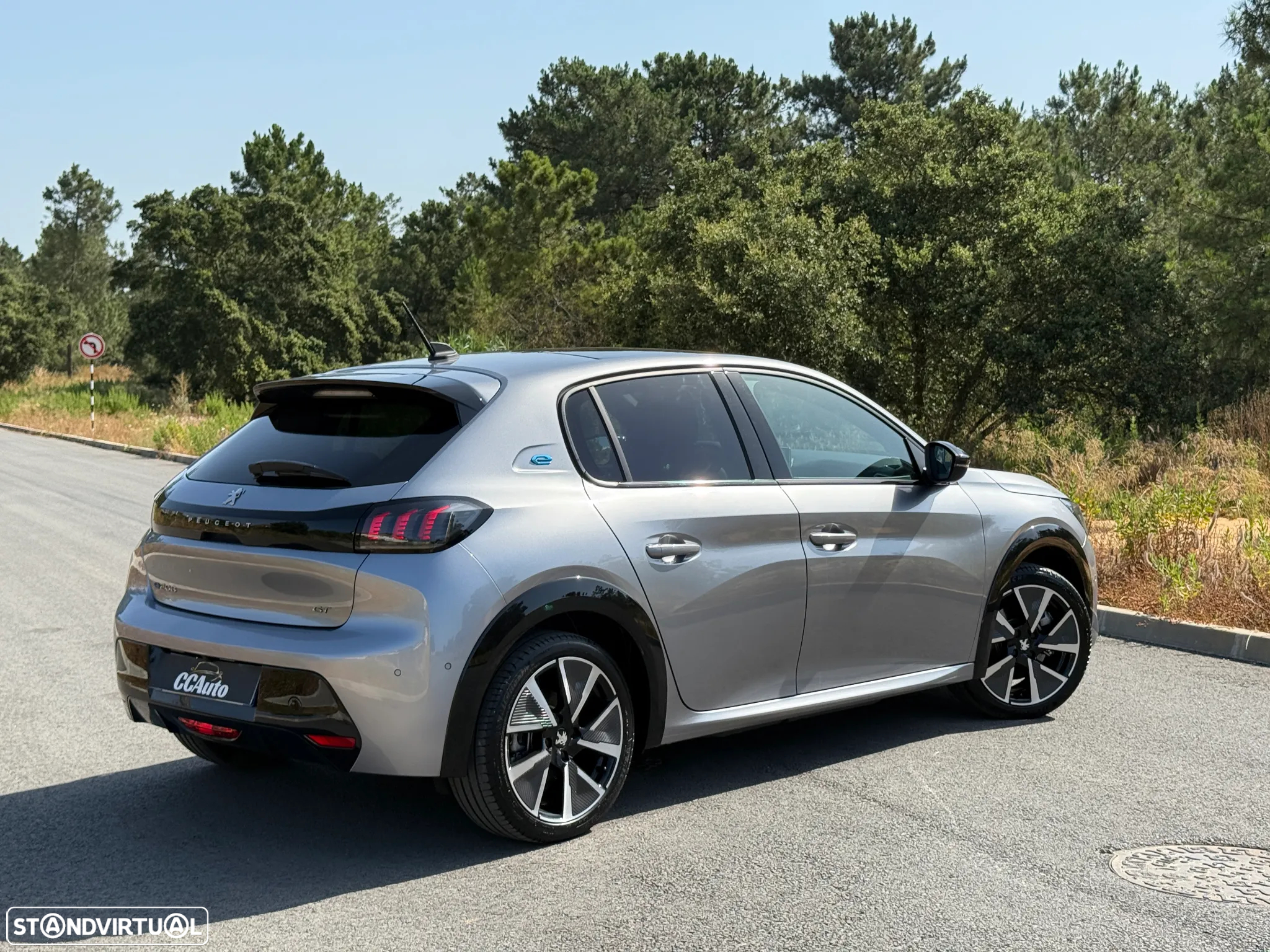 Peugeot e-208 50 kWh GT - 8