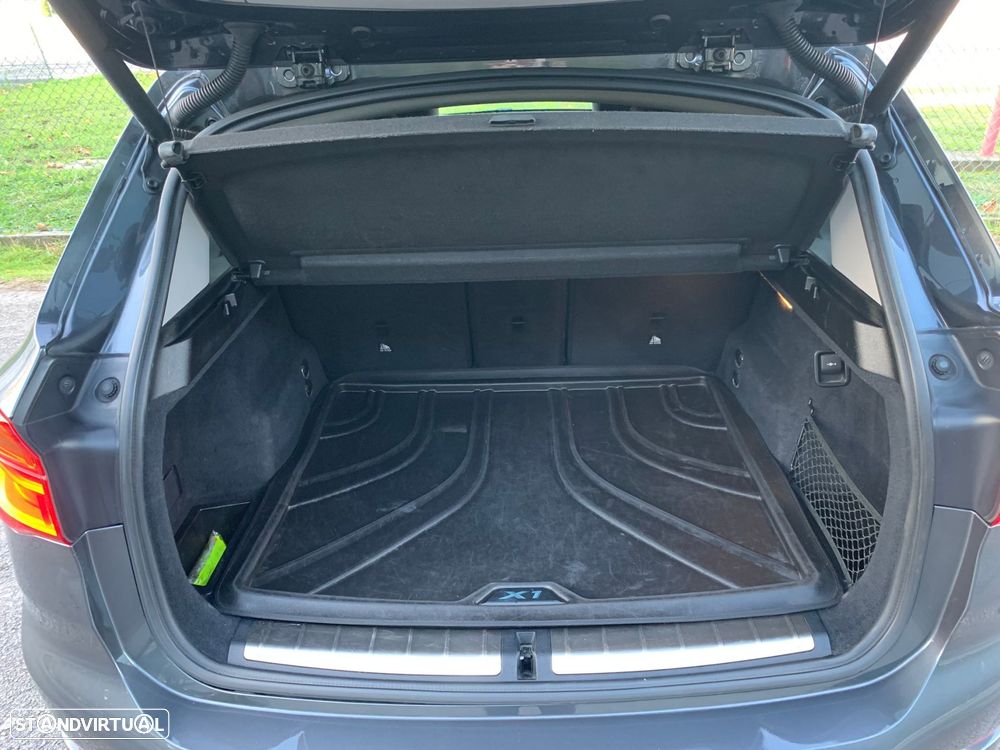 BMW X1 16 d sDrive Pack M - 34
