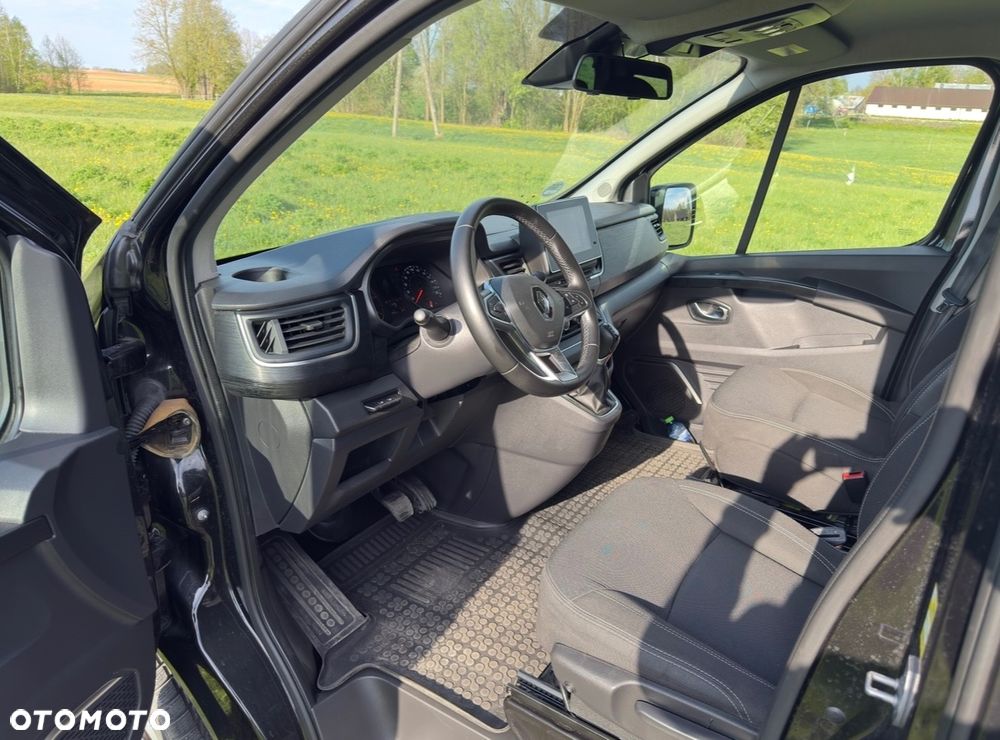 Renault Trafic - 10