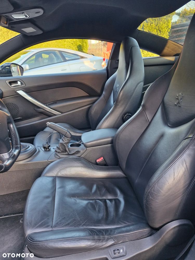 Peugeot RCZ 1.6 THP - 10