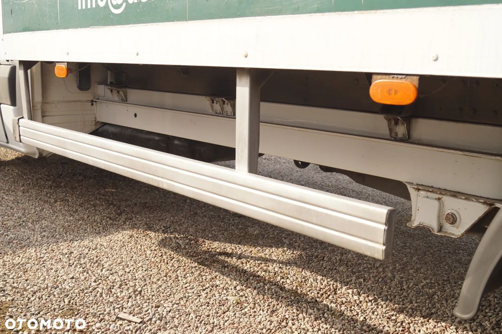 Mercedes-Benz Sprinter - 24