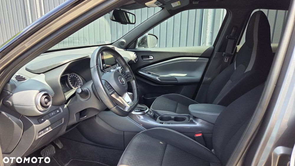 Nissan Juke 1.0 DIG-T N-Connecta DCT - 2