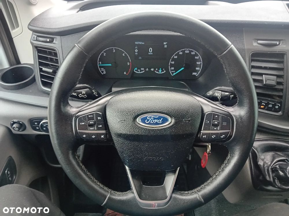 Ford Transit - 23