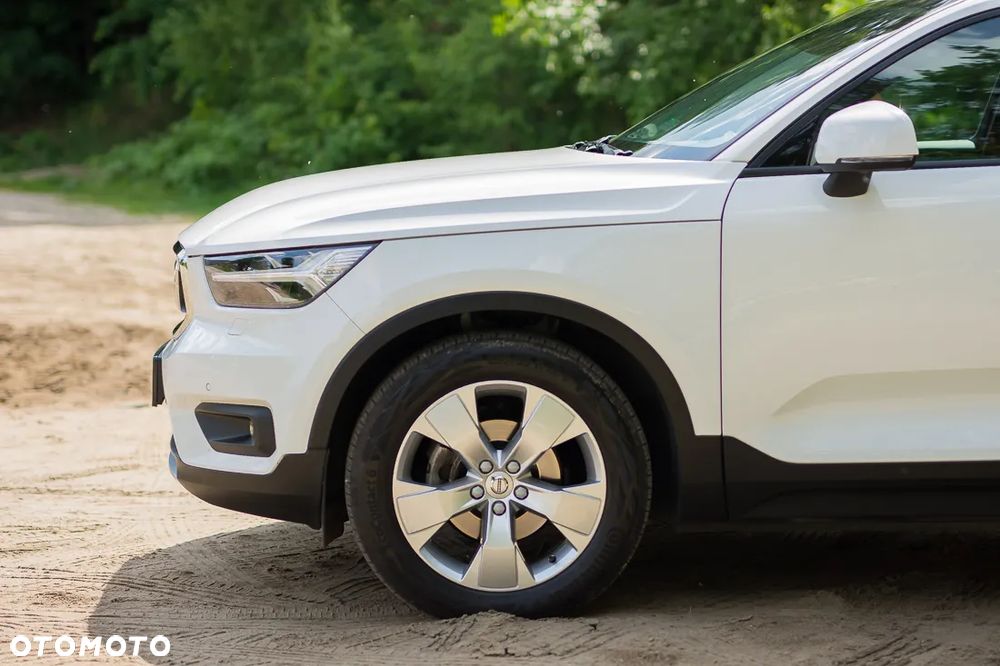 Volvo XC 40 T3 Momentum Pro - 8
