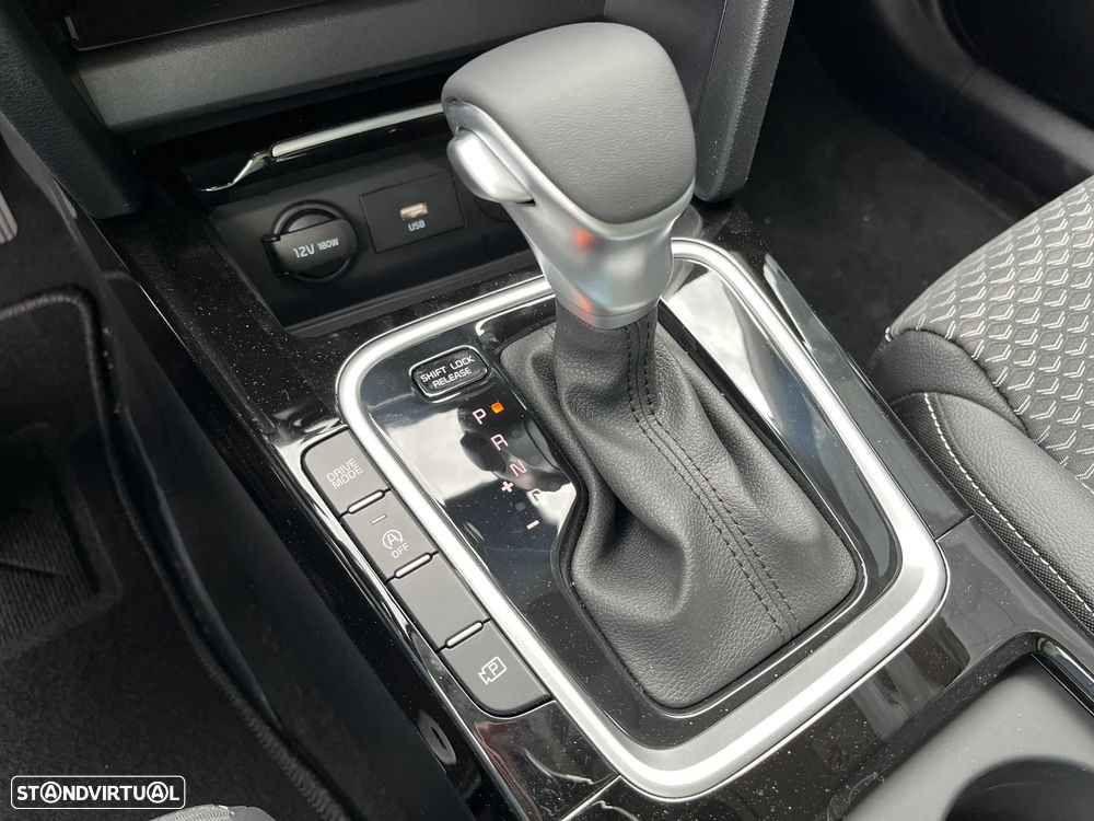 Kia XCeed 1.5 T-GDI Tech 7DCT - 8