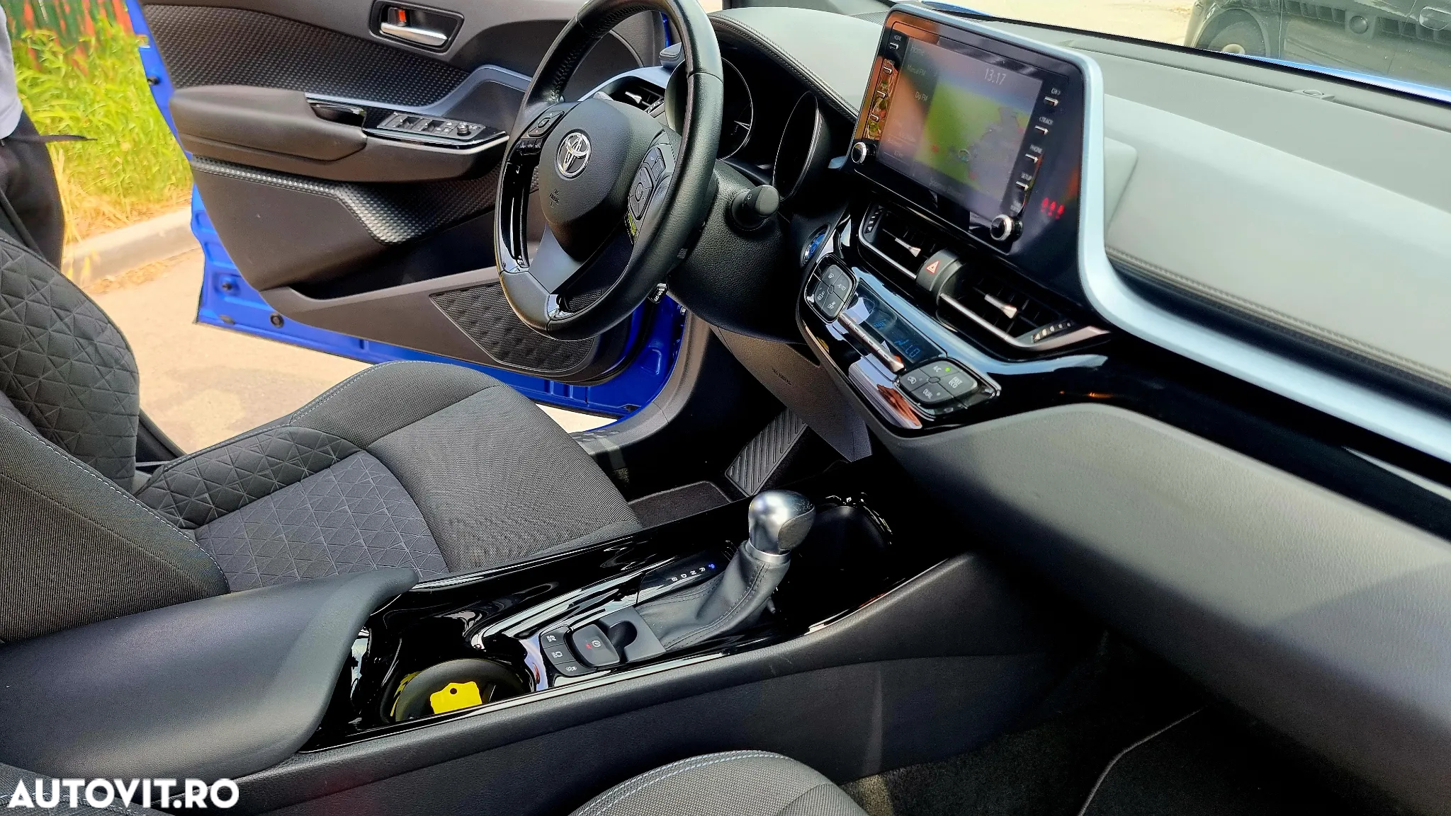 Toyota C-HR 1.8 HEV 140 CP 4x2 CVT Exclusive - 8