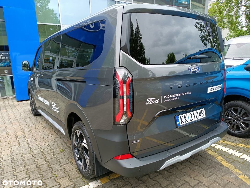 Ford Tourneo Custom - 3
