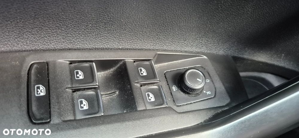 Volkswagen Polo - 16