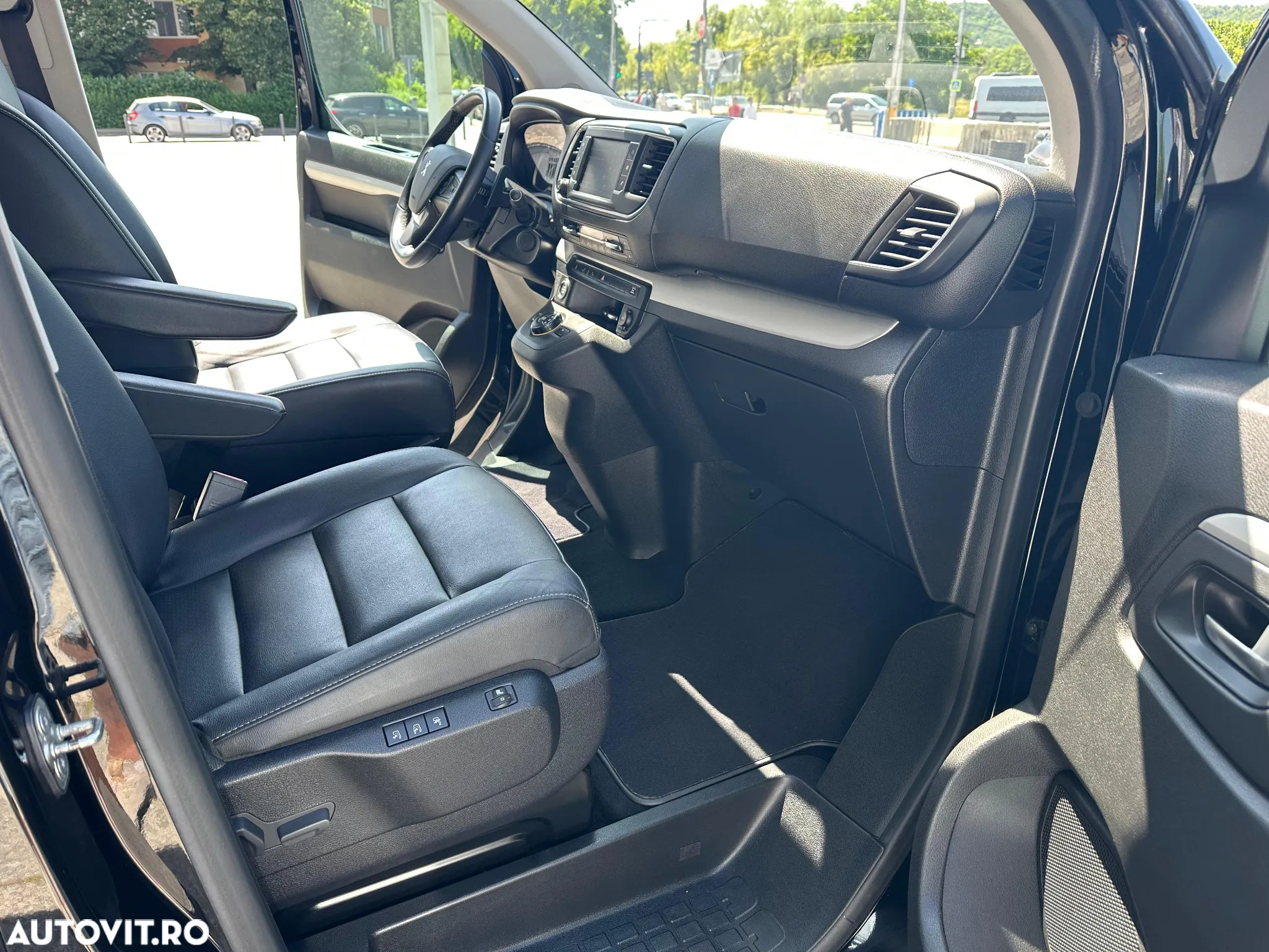 Peugeot Traveller L2 2.0 BlueHDi 180 S&S EAT8 Business VIP - 16