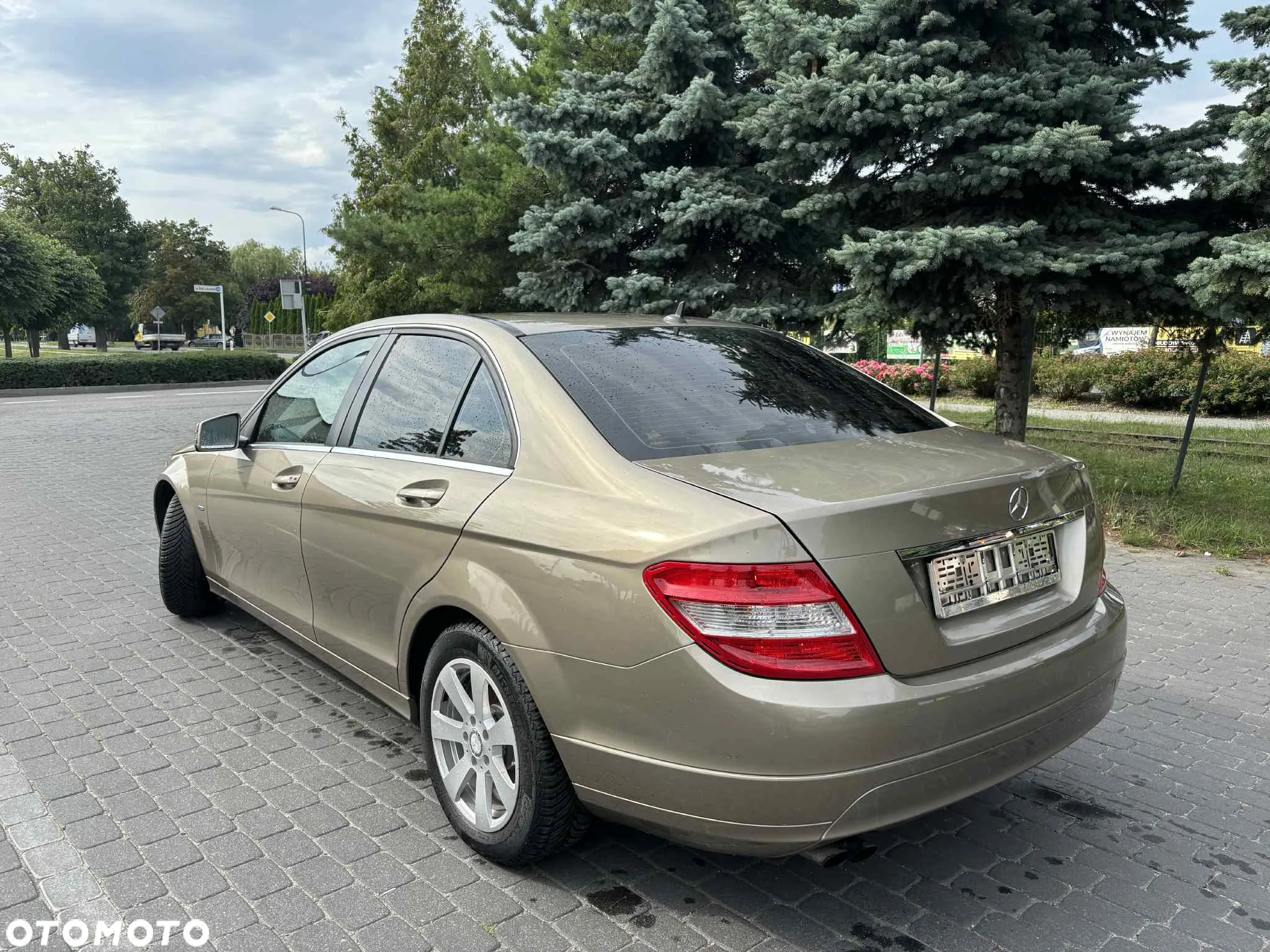 Mercedes-Benz Klasa C 180 CGI BlueEff Elegance - 8