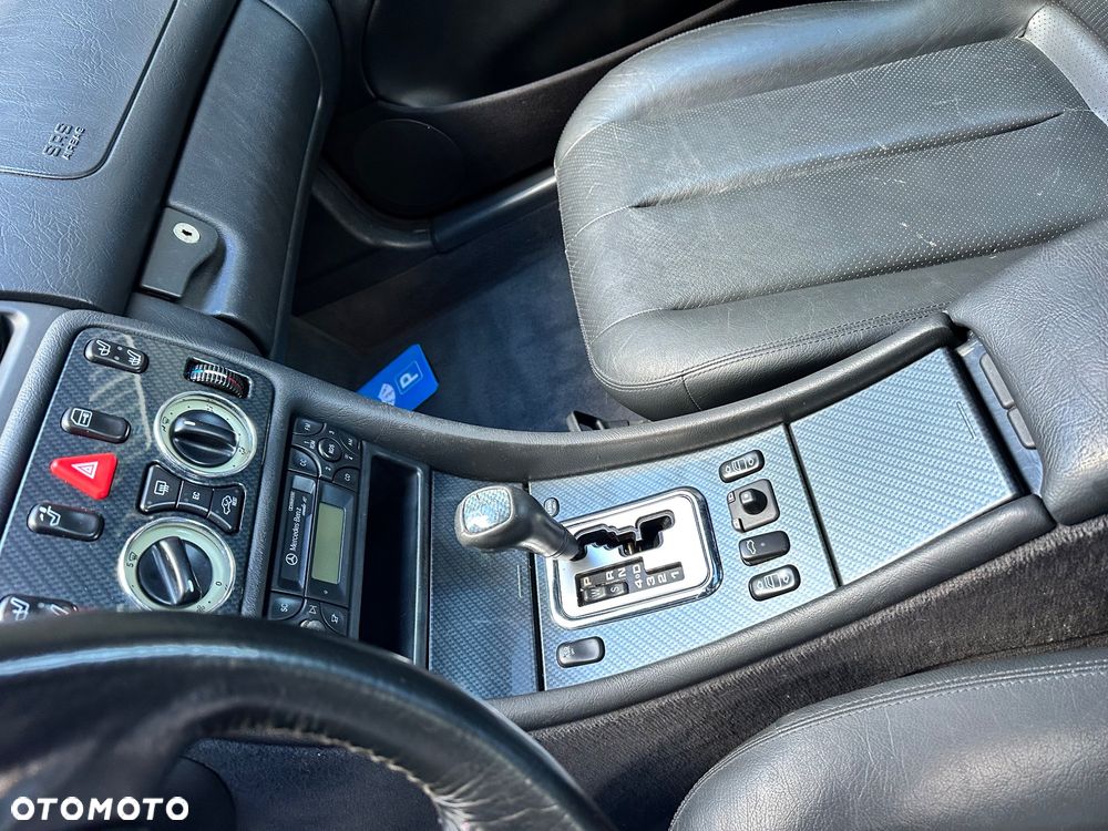 Mercedes-Benz CLK - 27
