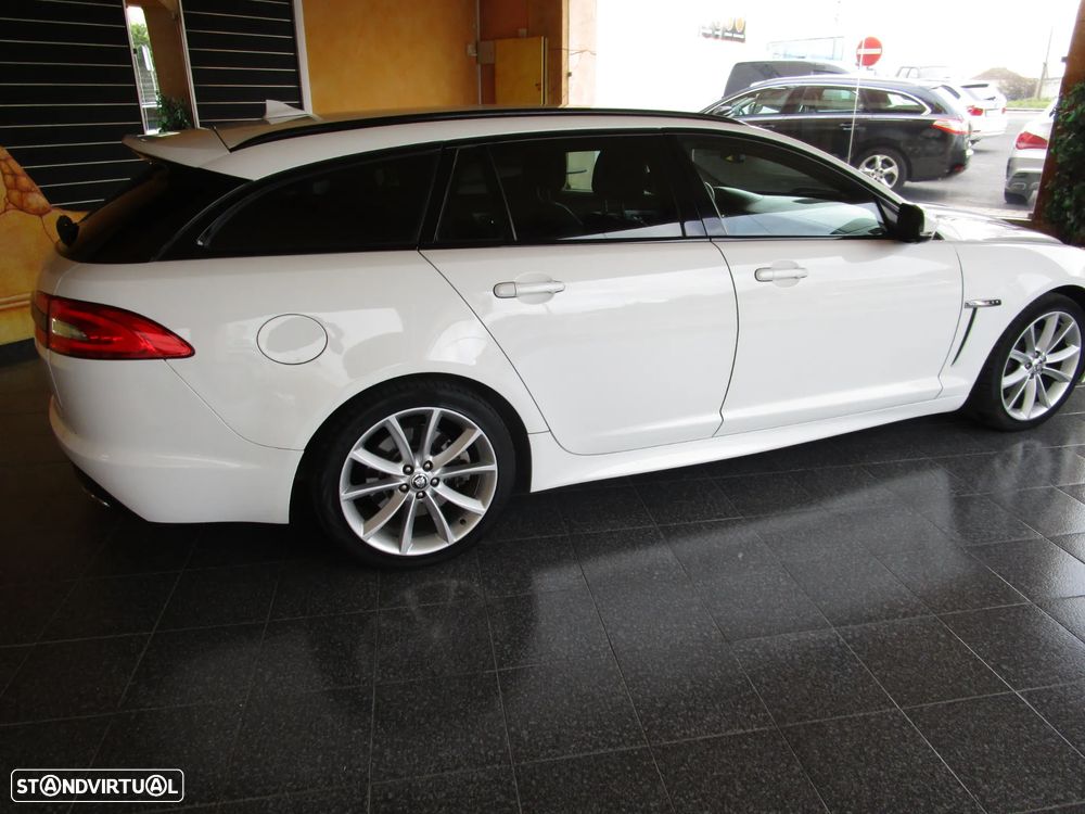 Jaguar XF Sportbrake 2.2 D R-Sport - 25