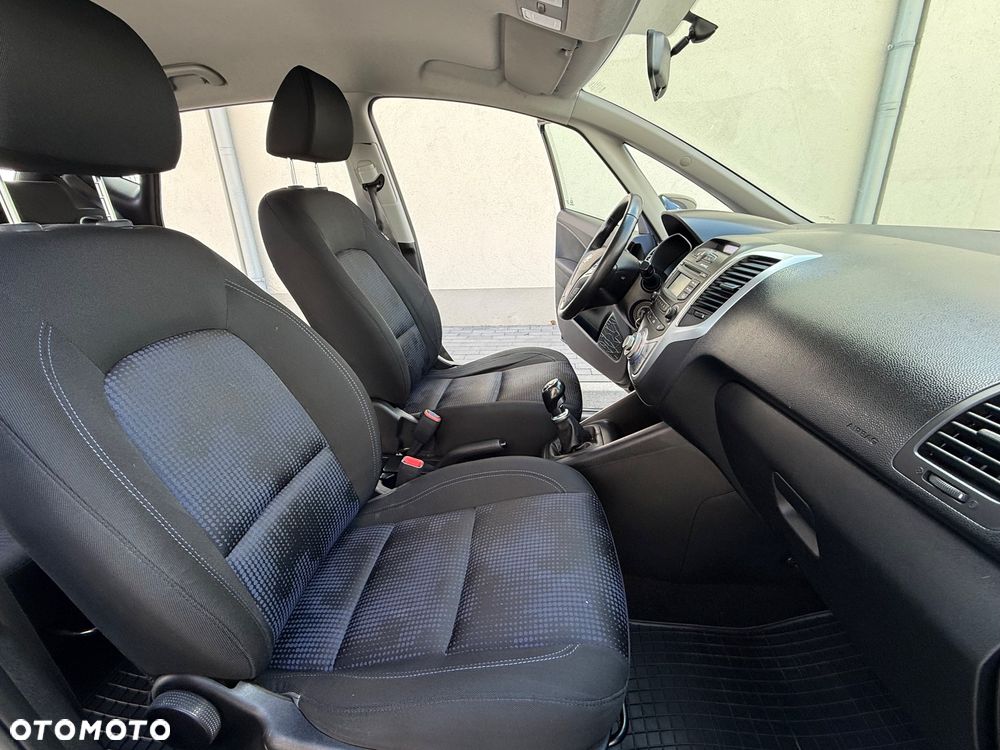 Hyundai ix20 1.4 blue Comfort - 20