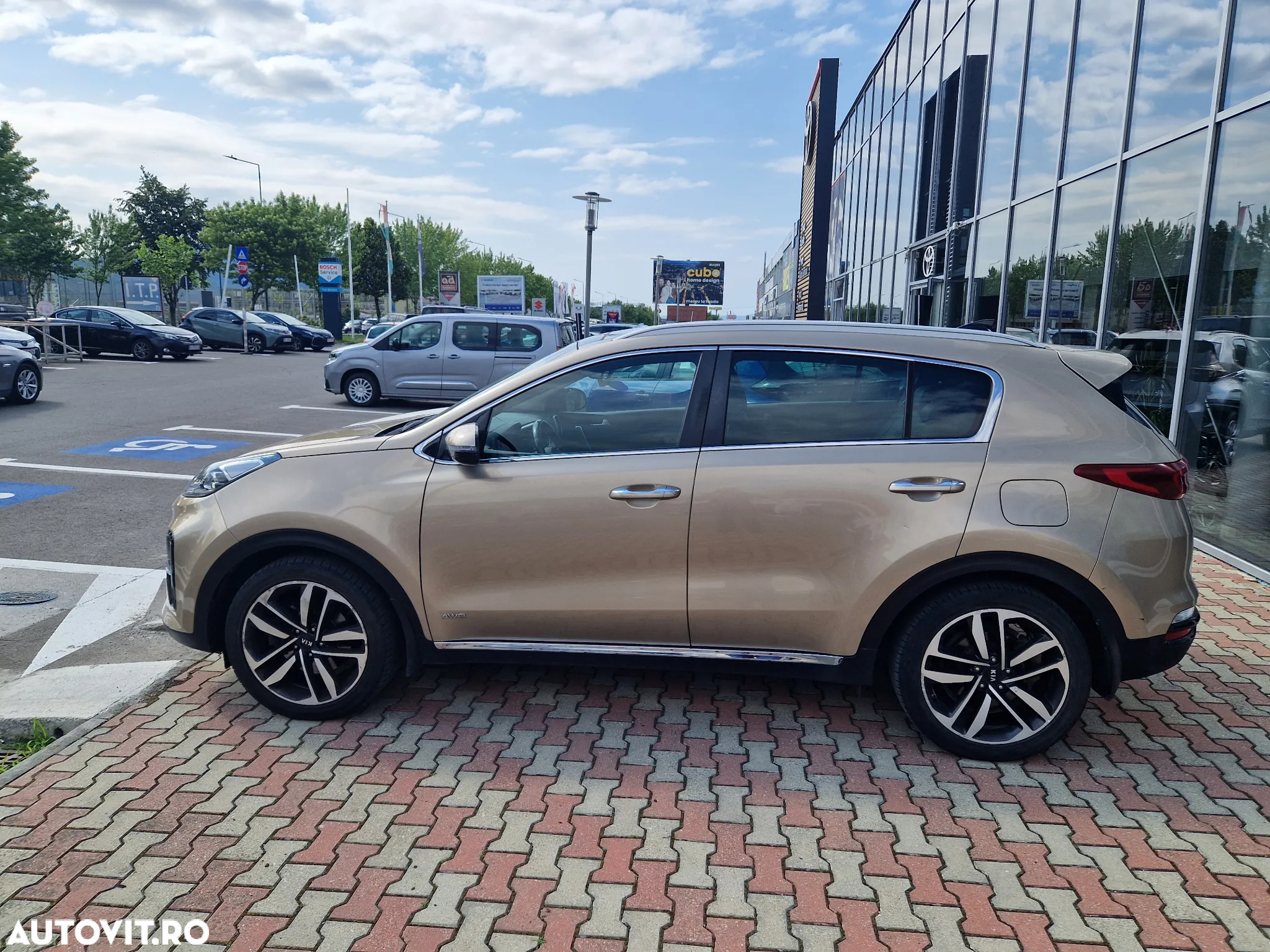 Kia Sportage 1.6 T-GDI 7DCT 4x4 Style - 8