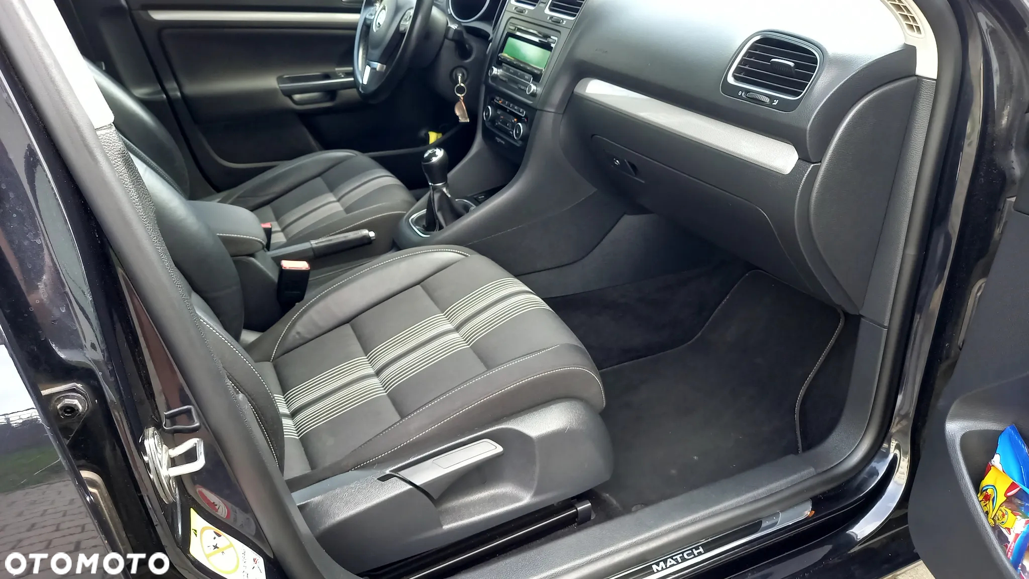 Volkswagen Golf VI 1.6 TDI Highline - 10
