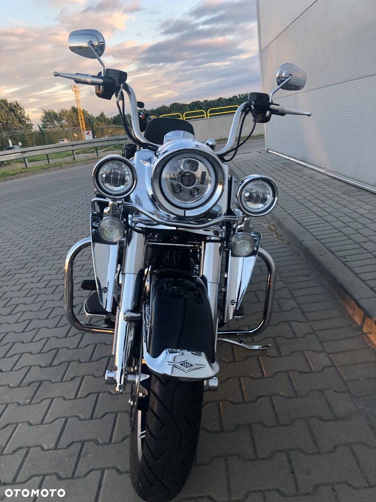 Harley-Davidson Touring Road King - 8
