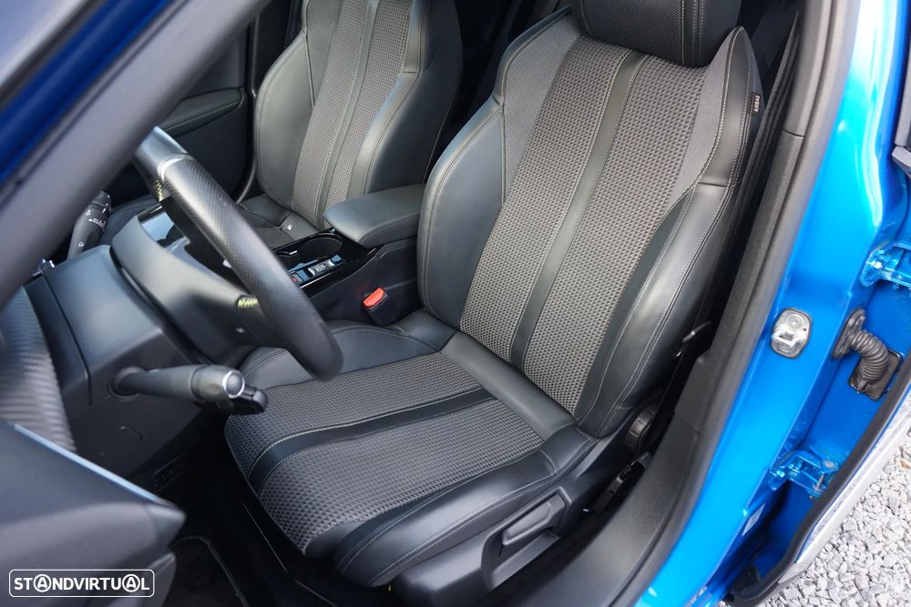 Peugeot e-2008 50 kWh GT Line - 15