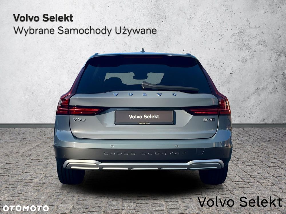 Volvo V90 Cross Country - 6