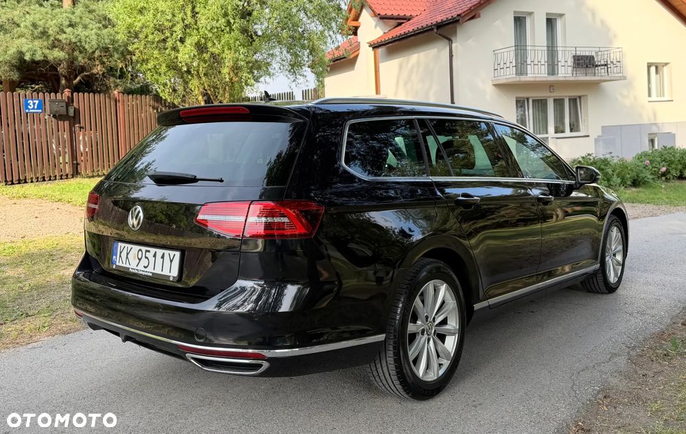 Volkswagen Passat 1.6 TDI SCR DSG - 8
