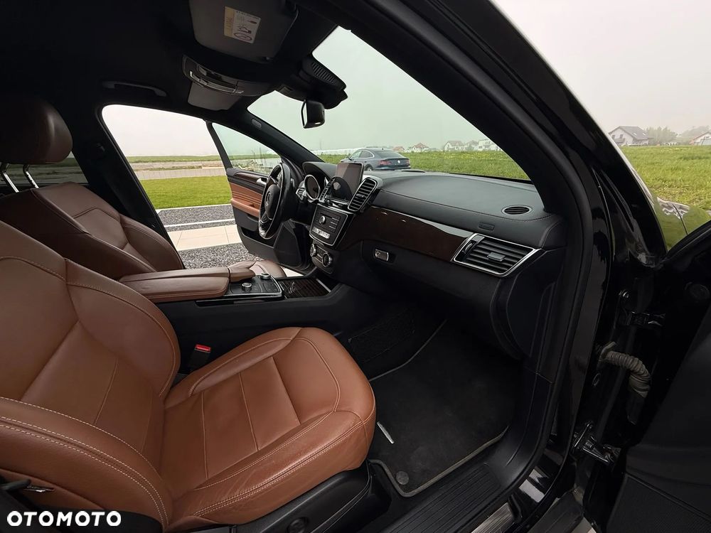 Mercedes-Benz GLE 400 4-Matic - 4