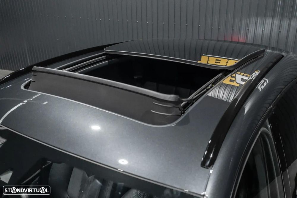 Porsche Macan - 35