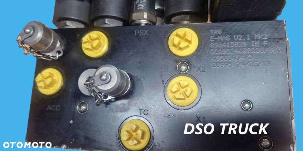 Blok Hydrauliczny Zaworów OSI SKRĘTNEJ Mercedes - 3