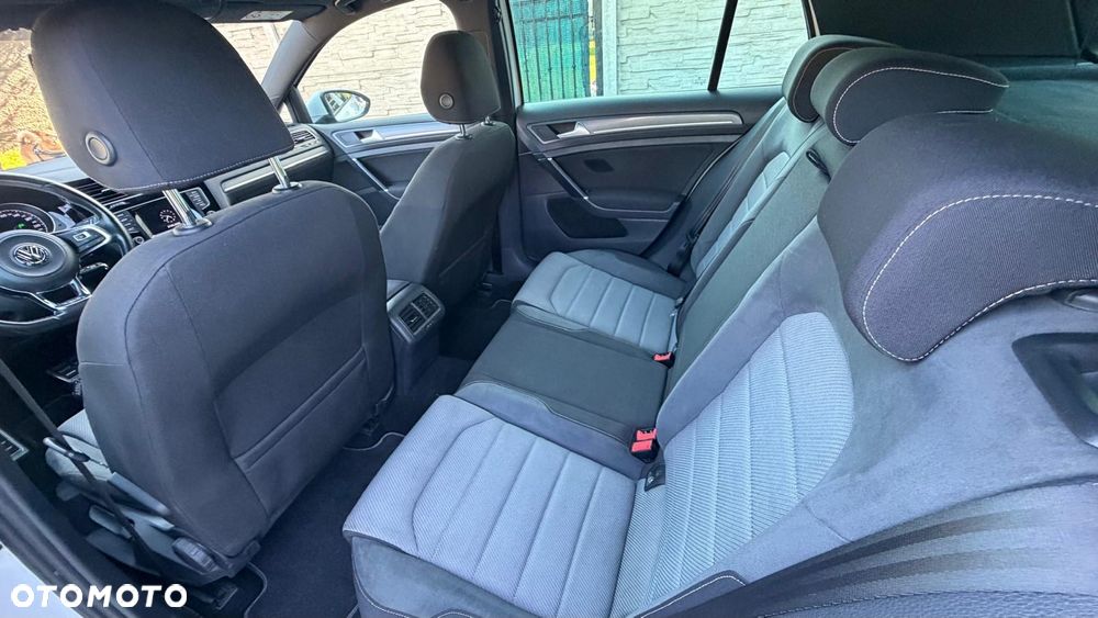 Volkswagen Golf 1.4 TSI BlueMotion Technology DSG Highline - 30