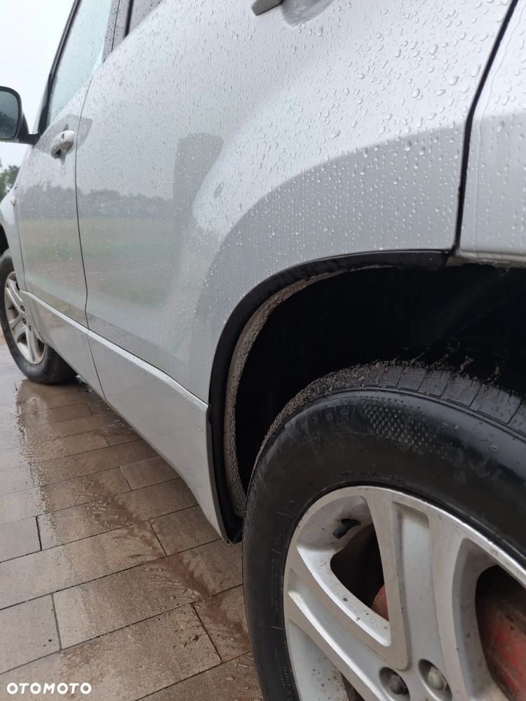 Suzuki Grand Vitara 1.9 DDiS - 6