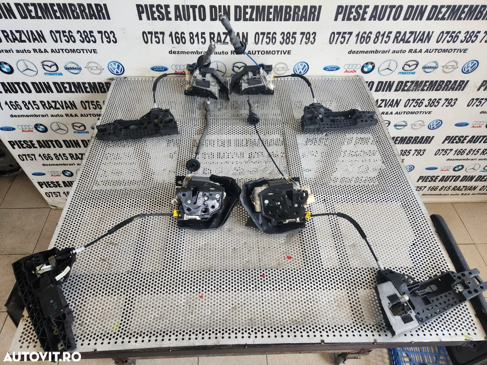 Broasca Blocator Incuietoare Usa Fata Spate Audi A8 4H D4 Volan Stanga An 2010-2011-2012-2013-2014- - 2
