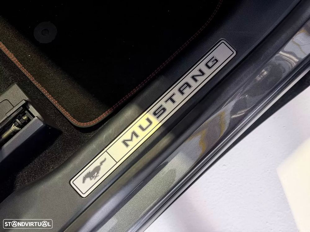 Ford Mustang Mach-E Alargada AWD - 23