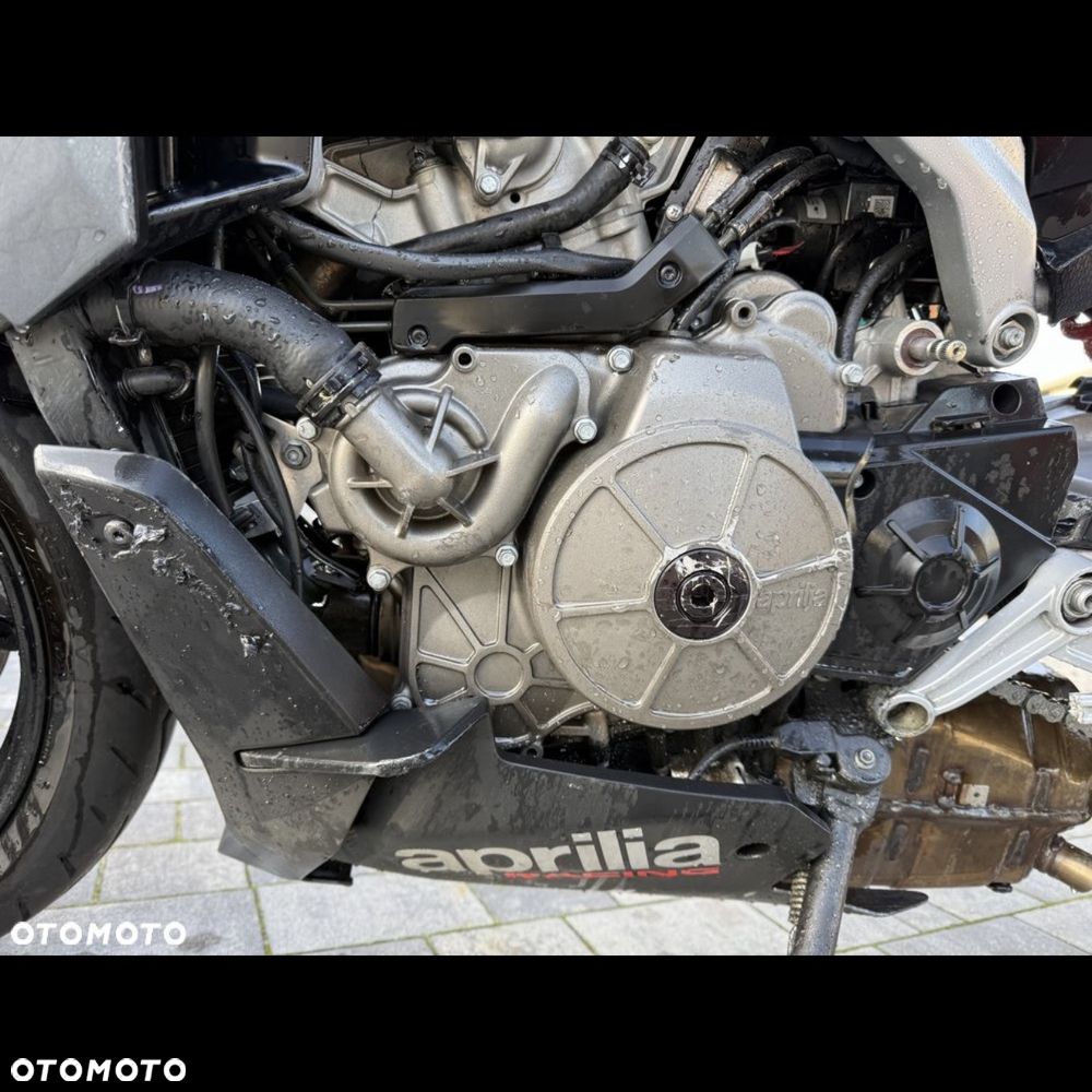 Aprilia Tuono - 12