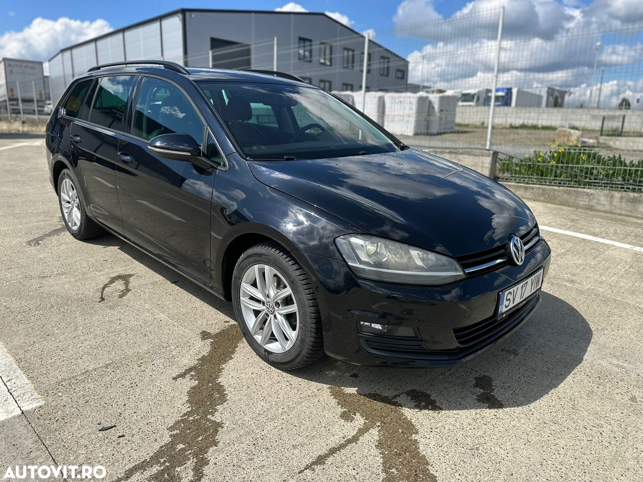 Volkswagen Golf - 2