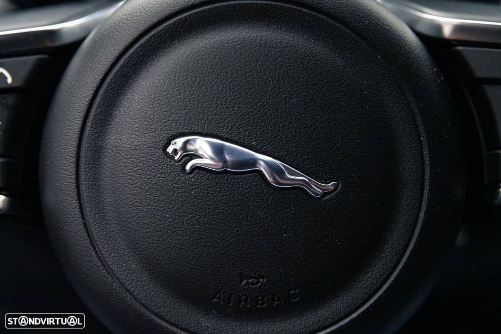 Jaguar XE 2.0 D R-Sport Aut. - 28