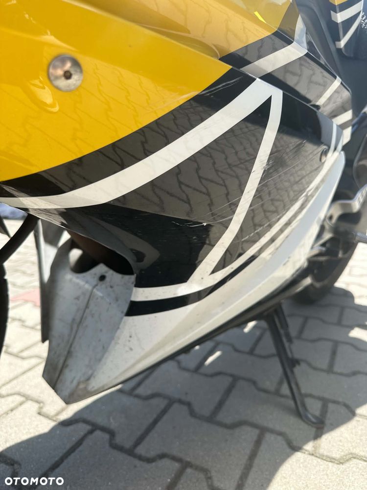 Yamaha YZF - 7