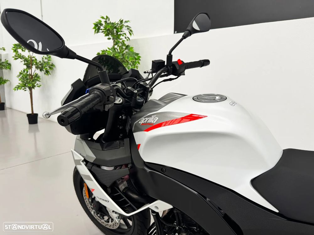 Aprilia Tuono 125 - 7