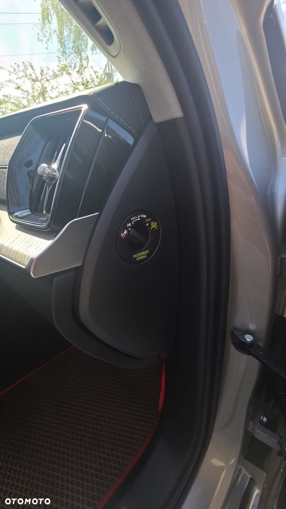 Volvo XC 90 B5 B AWD Ultra Bright 7os - 11