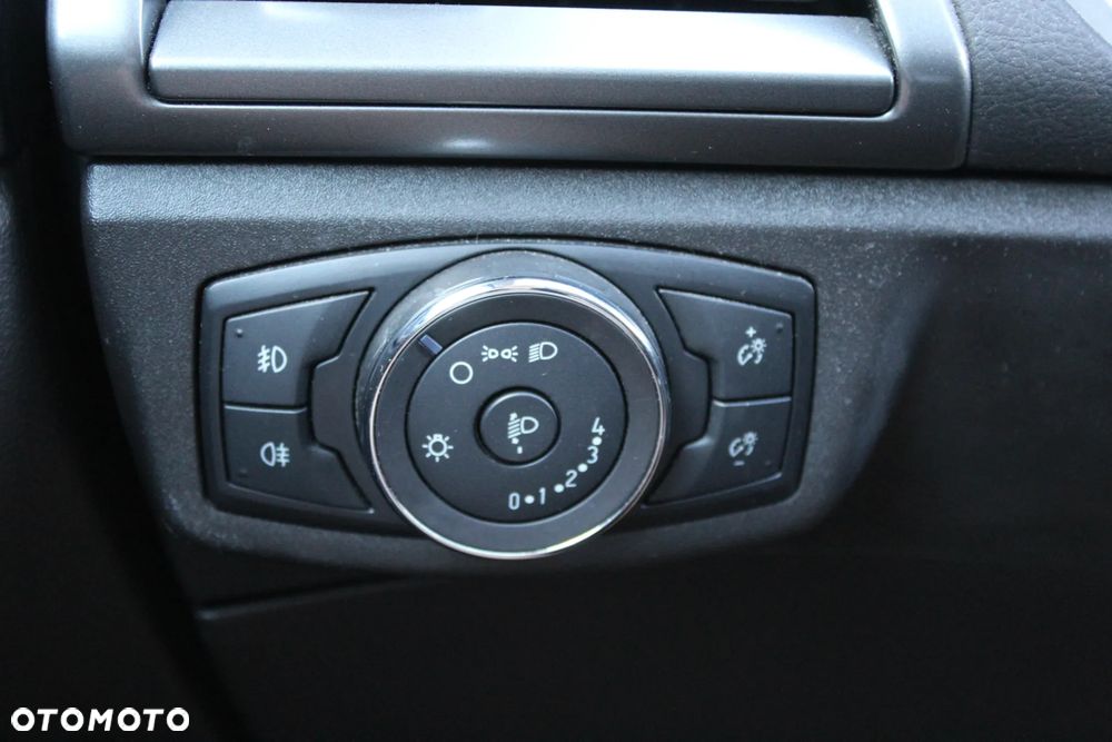Ford Mondeo 1.5 EcoBoost Trend - 28