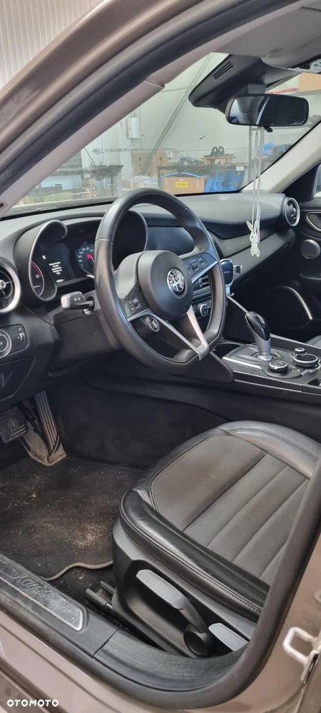 Alfa Romeo Giulia 2.2 D Turbo Super - 7
