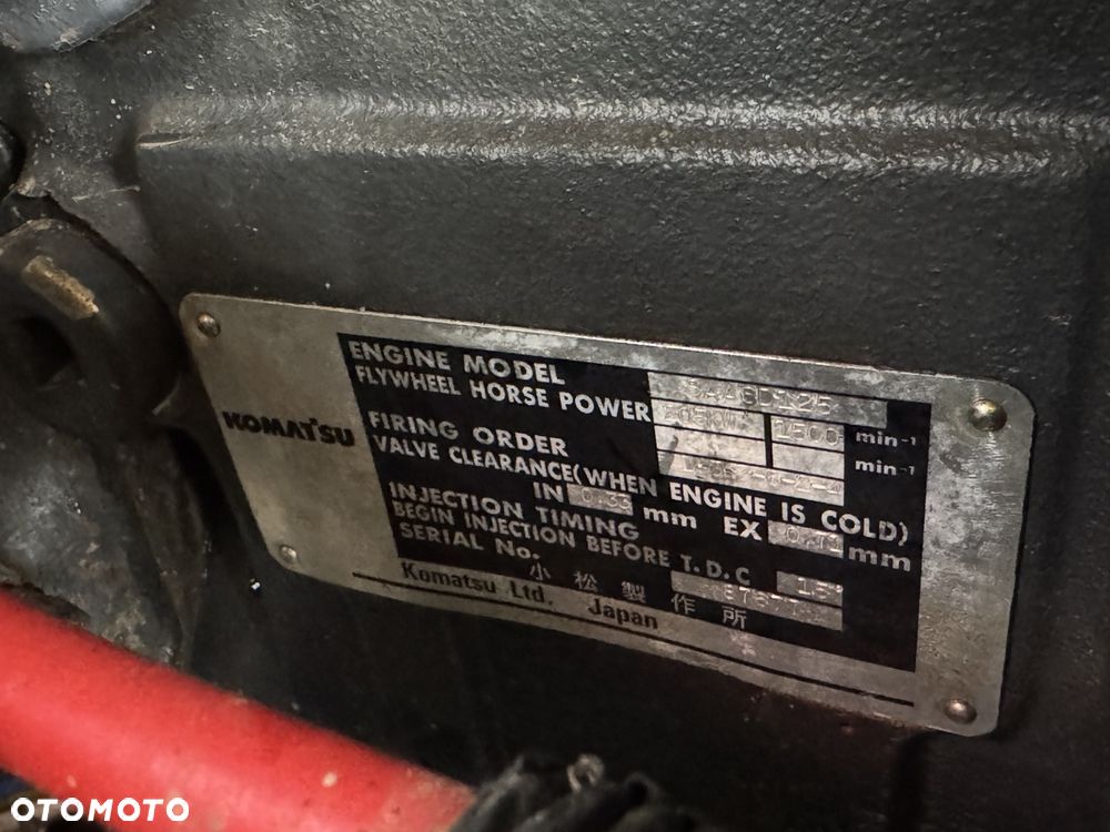 Komatsu WA470-3H - 11